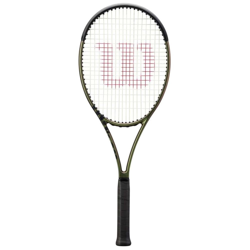 Wilson Blade 98 18x20 v8 Tennis Racquet (305g Unstrung)