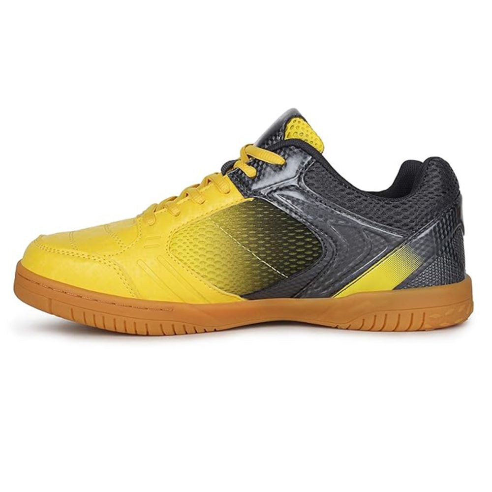 Yonex badminton shoes size 4 top